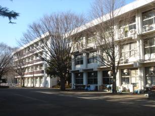 ２号館（普通教室棟・特別教室棟）