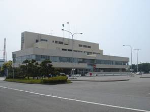 中央卸売市場 管理棟