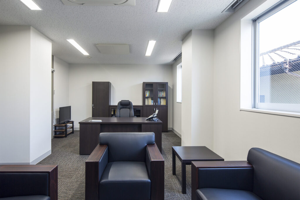 千葉海運産業株式会社